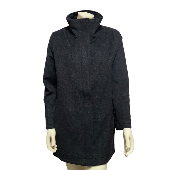 Pendleton | Women's Water Resistant Wool Jacket - Picture 2 of 6